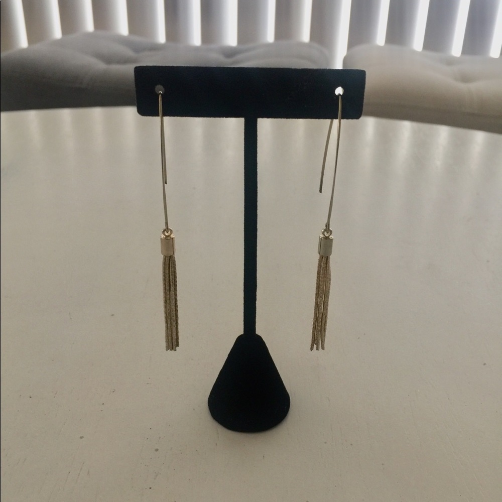 Gold fringe earrings!✨